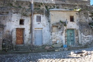 Xtrallusion offers characteristic Bed and Breakfast, B&B, Guest House, Hotel, Albergo and Country Lodge accommodation in Italy. Plus independent self-guided Walking, Adventure, Activity, Skiing and Paragliding Holiday itineraries on the Italian Rivieras, in the Italian Lakes, in the Italian Alps and in some of the most beautiful corners of Italy.